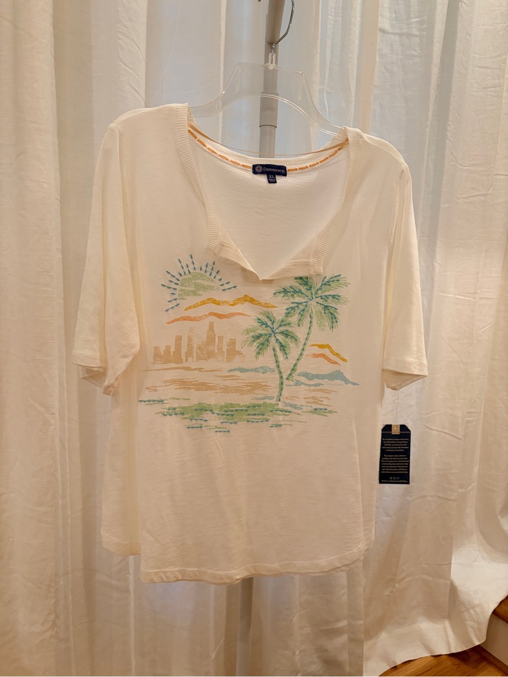 DEMOCRACY NWT Cream/White Palm-Graphic Short Sleeve Tee SIZE XL